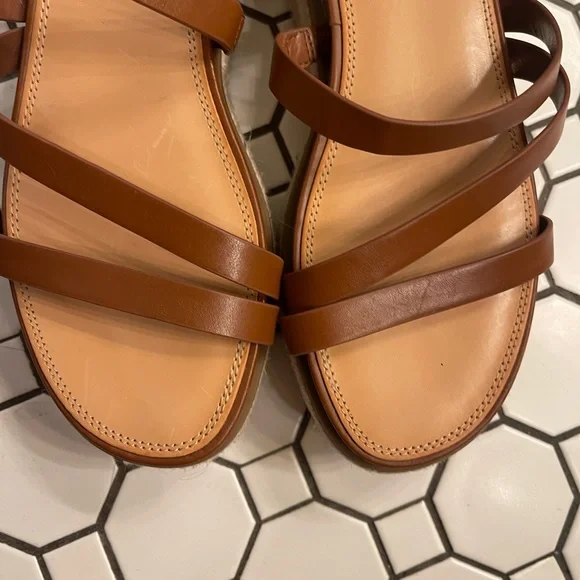 Vince Camuto platform wedges ankle wrap - Picture 4 of 9